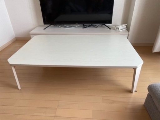 テーブル