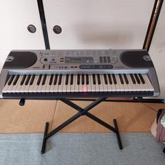 CASIO光ナビゲーション電子キーボード
