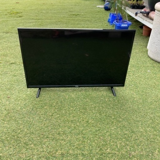 TCL外国産産テレビ　ほぼ未使用　モニターに