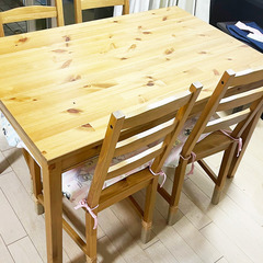 【無料・8/30に直接引取に来て頂ける方限定】こども用バランスチェアー・ダイニングテーブルセットの画像