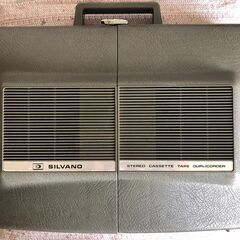 昭和レトロ　家電　カセットレコーダー