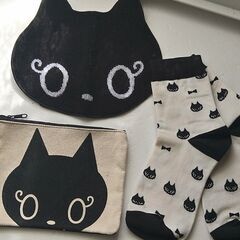 新品未使用　猫ちゃんミニタオル　小物(ポーチ)入れ　靴下　3点セット　