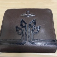 最終値下げ！Vivienne Westwoodの革財布の画像