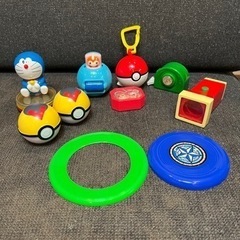 こどものおもちゃ　ハッピーセットなど