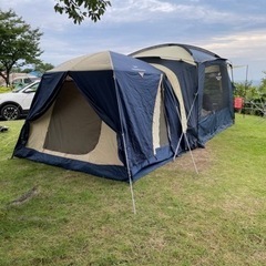 ウールリッチのテント2セットの画像