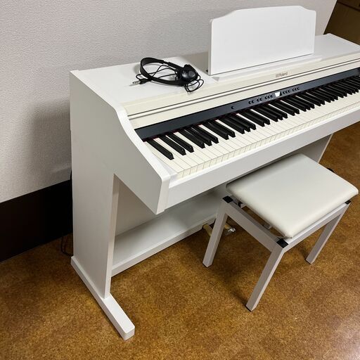 ホワイト　デジタルピアノ 88鍵 電子ピアノ　Roland RP501R-WH ホワイト デジタルピアノ 88鍵 電子ピアノ Roland RP501R-WH
