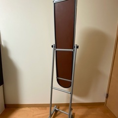 キャスター付き全身鏡