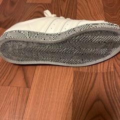 スニーカーadidasスーパースターの画像