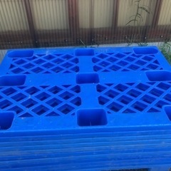 プラスチックパレットの画像