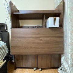 タンス(二種類)、ニトりクイーンサイズベッド(フレームのみ)、ニ...