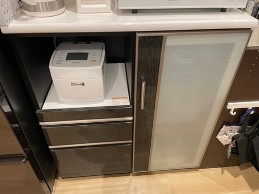 食器棚、キッチンカウンター《本日限定》