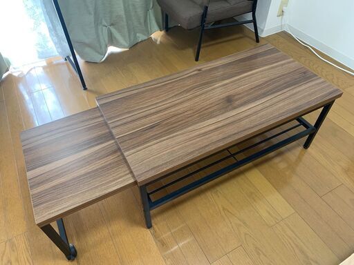 拡張式のローテーブルです。