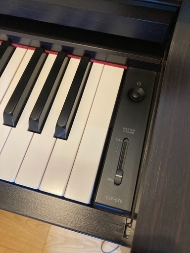 緊急値下げ　11万→10万　クラビノーヴァ　Clavinova CLP-575 木製鍵盤　88鍵