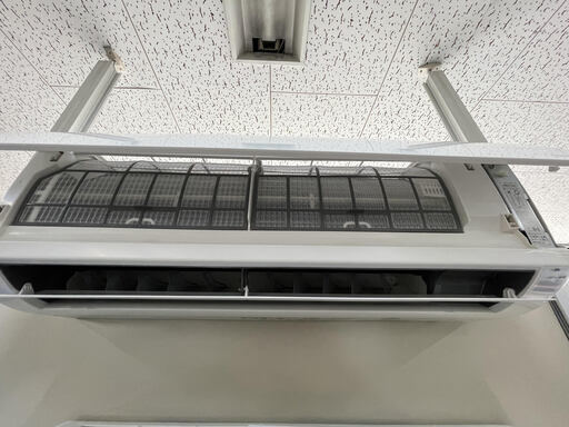 日立　６畳用ルームエアコン　標準取付工事込み　2015年製　リサイクルショップ宮崎屋住吉店　22.8.24　ｙ