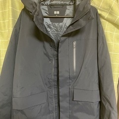 UNIQLOハイブリッドダウンパーカー
