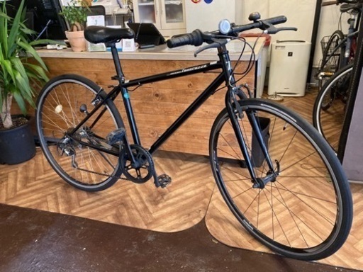 【700×28c】6段変速　クロスバイク　黒