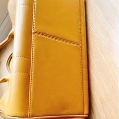 ボストンバッグ (マスタードイエロー)の画像