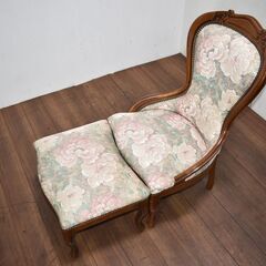 【ヤ取終了3/30】≪zy630≫イギリス/英国 アンティーク調 授乳 ナーシングチェア スツール付き カブリオールレッグ 子育て 40815-02の画像