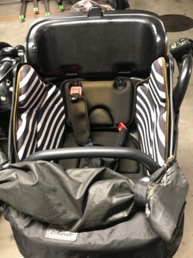 子供乗せ電動自転車(3人乗り)