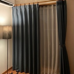 【極美品】定価60,000円 カーテンセット(ネイビー)の画像