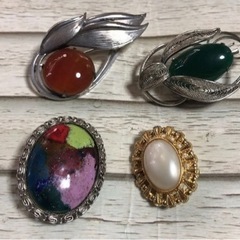 ブローチ セット 再利用 リメイクとしてもおすすめですよ
