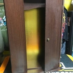 仏像？フィギュア？　木製ケースσ(^_^;)