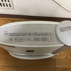 シャープ 加湿セラミックファンヒーター  HX-B120-Wの画像
