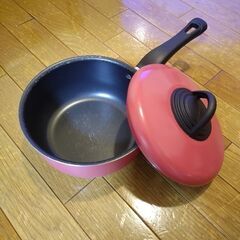 小型鍋の画像