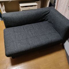 二人がけソファ　ロータイプ　黒＆緑のニ種類のカバーあり