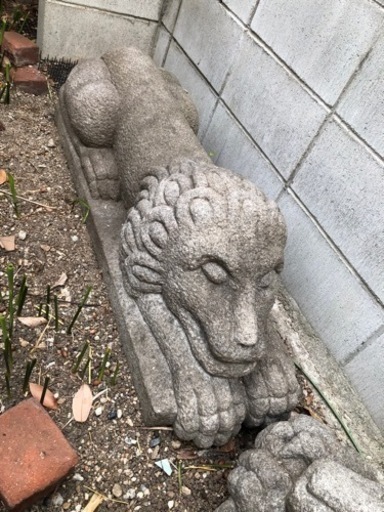《締切10/11→最終値下げ》【獅子】の石像.霊験あらたかな大きく立派な石の置物です(ペア)