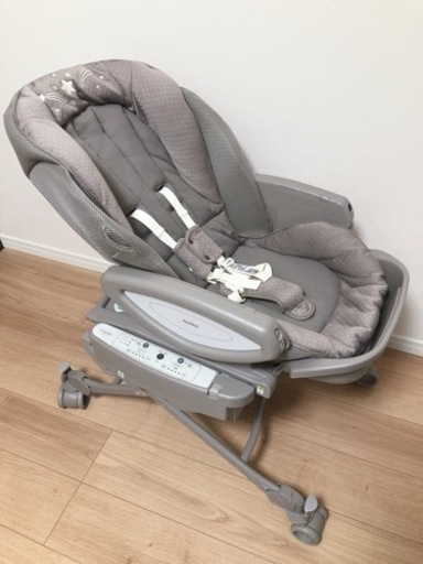 アップリカ　ユラリズム　オート　プレミアム　ハイローベッド　ハイローチェア