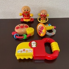 アンパンマン　ワンワン　いないいないばあ　おもちゃ