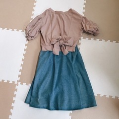 デニムスカートとトップスのセットアップ【決まりました】の画像