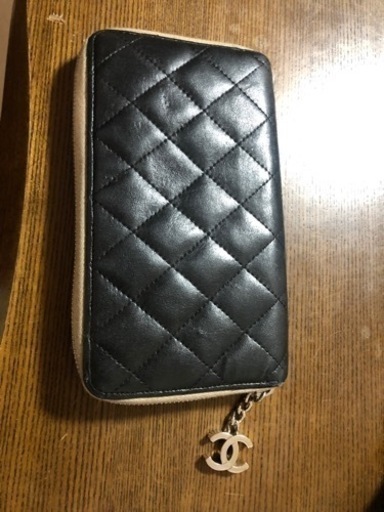 シャネルの財布