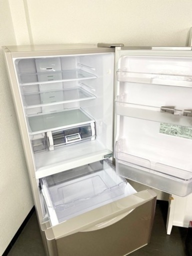 激安‼️ガラストップ 製氷機付き 17年製 265L HITACHI3ドア冷蔵庫R-S2700HV?