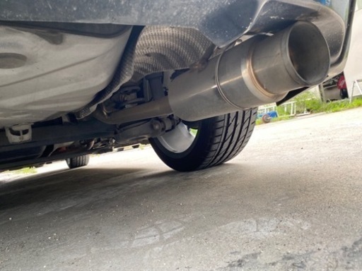 30プリウス社外マフラー