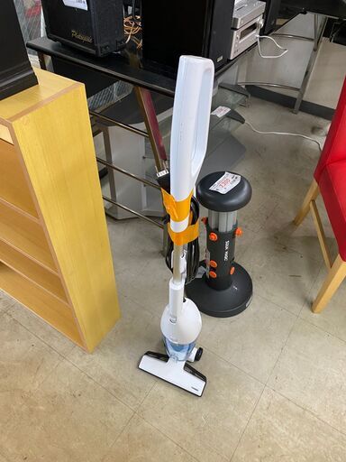 リサイクルショップどりーむ荒田店No.3002　掃除機　スティッククリーナー♪2016年製　美品！