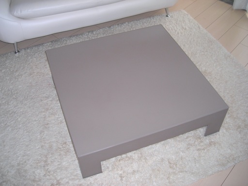 グラスイタリア社製　ガラステーブル　ローテーブル