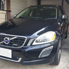 [期間限定] ボルボ XC60 T-6 AWD R-Design...