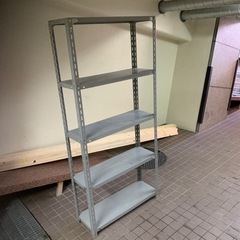 スチール棚の画像