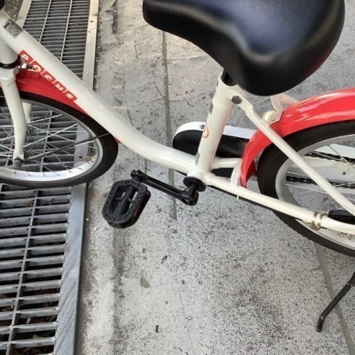 【大阪府下指定場所引き取りにて半額】POCHE 幼児用自転車 前カゴ付 補助輪付 最新 POCHE子供自転車売ります！ 大阪府下指定場所引き渡し限定】POCHE