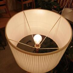 ロイズアンティークス　スタンドライト　チーク材　真鍮台　の画像