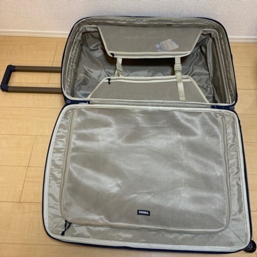 スーツケース　キャリーケース　キャリーバッグ　THULE