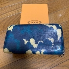Tod's 長財布　【箱付き】