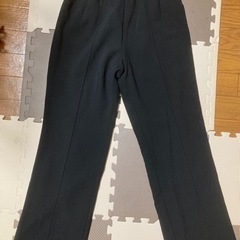 取引中。新品スラックスの画像
