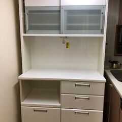 食器棚(中古)　無償で引取りに来て頂ける方