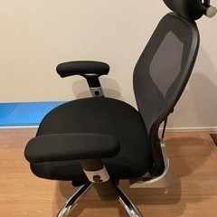 Lowya デスクチェア メッシュ ブラック 動作良好の画像