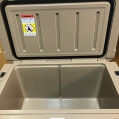 アイスランド　クーラーボックス  45QT 中古品