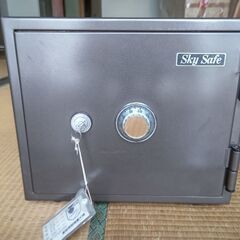 ダイヤル式耐火金庫