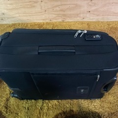 ● キャリーケース、旅行かばん、PLUS ONE LUGGAGEの画像